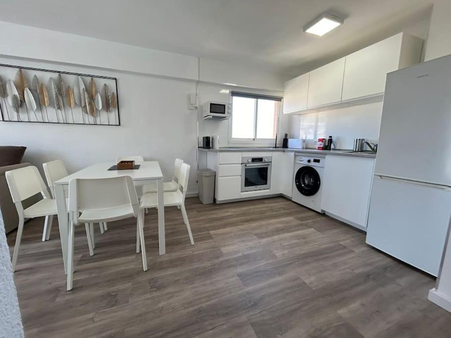 דירות בנאלמדנה Atico C/Vistas, Recep 24H, Piscinas Y Parking מראה חיצוני תמונה